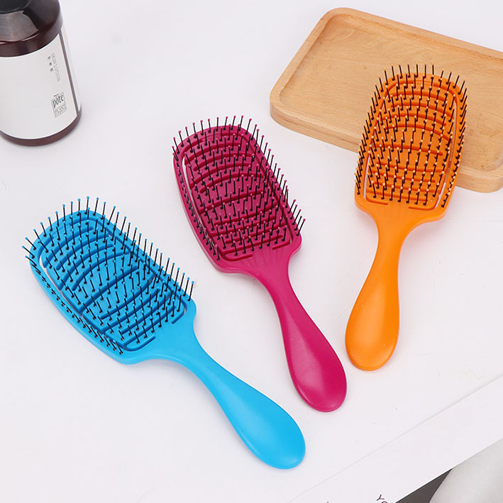 Brosse à cheveux coiffante